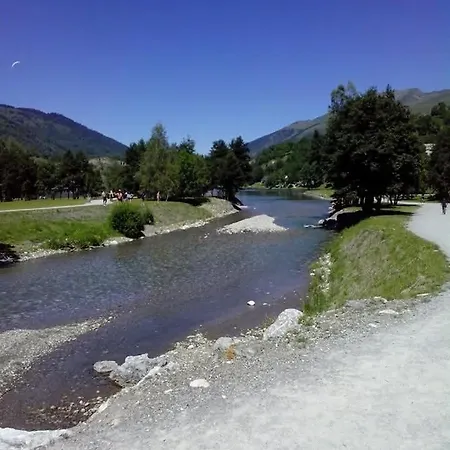 Proche St-lary アロー